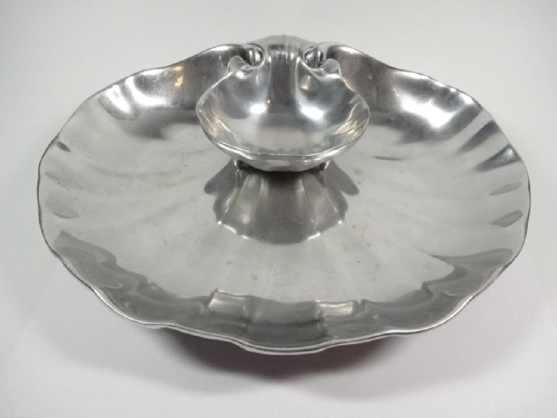 THE WILTON CO. ARMETALE SHELL FORM CHIP & DIP OR SHRIMP (1 of 7)