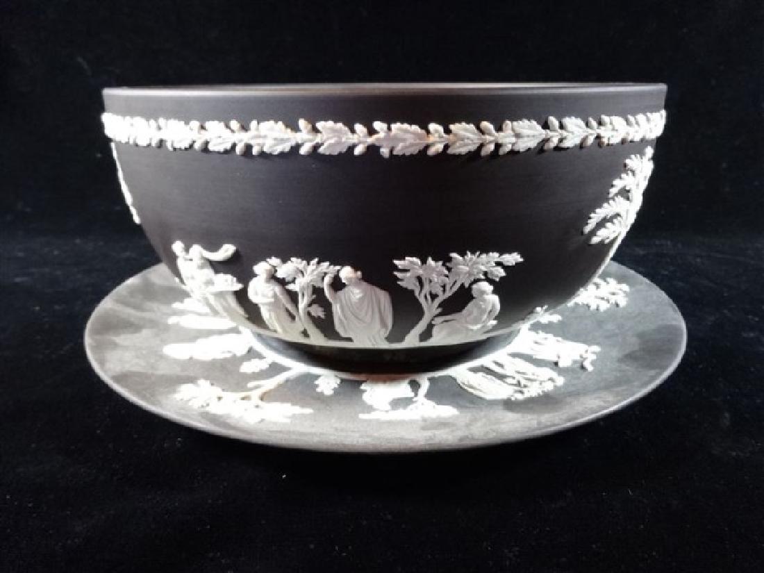 2 PC WEDGWOOD JASPERWARE BOWL AND PLATE, BLACK AND: 2 PC WEDGWOOD JASPERWARE BOWL AND PLATE, BLACK AND WHITE, MARKED, VERY GOOD CONDITION, BOWL IS 8"W X 4"H, PLATE IS 11", SKU8445
