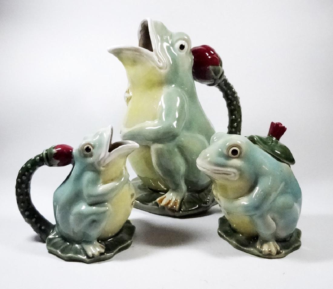 3 PC CERAMIC FROG PITCHER, CREAMER AND SUGAR, #1 OF 2 (1 of 5)