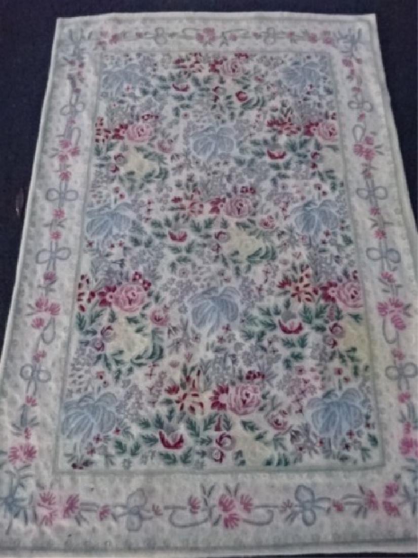 RALPH LAUREN CREWEL WORK WOOL RUG, OFF WHITE FIELD WITH (1 of 7)