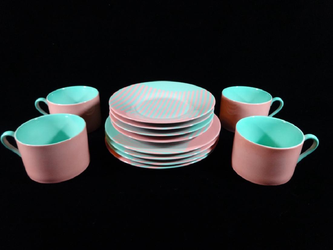 12 PC FITZ & FLOYD FINE PORCELAIN SERVEWARE, "REPRISE": 12 PC FITZ & FLOYD FINE PORCELAIN SERVEWARE, "REPRISE" PATTERN, INCLUDES 4 PLATES, 4 CUPS & 4 SAUCERS