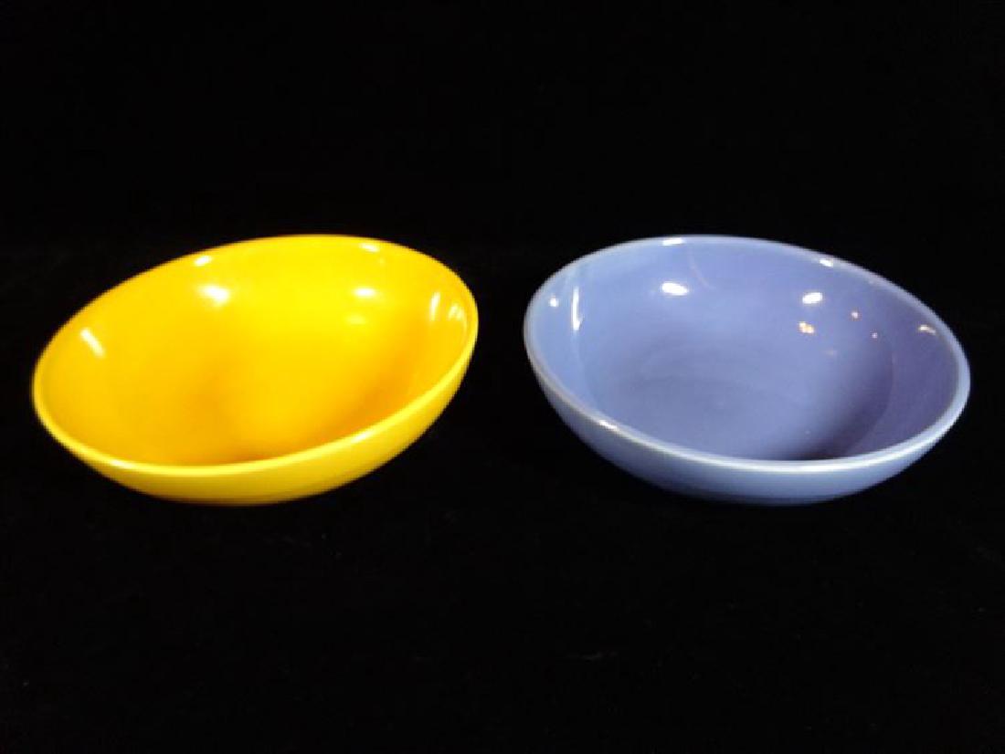 2 VINTAGE FIESTA WARE 7.5" BOWLS, YELLOW AND (1 of 5)