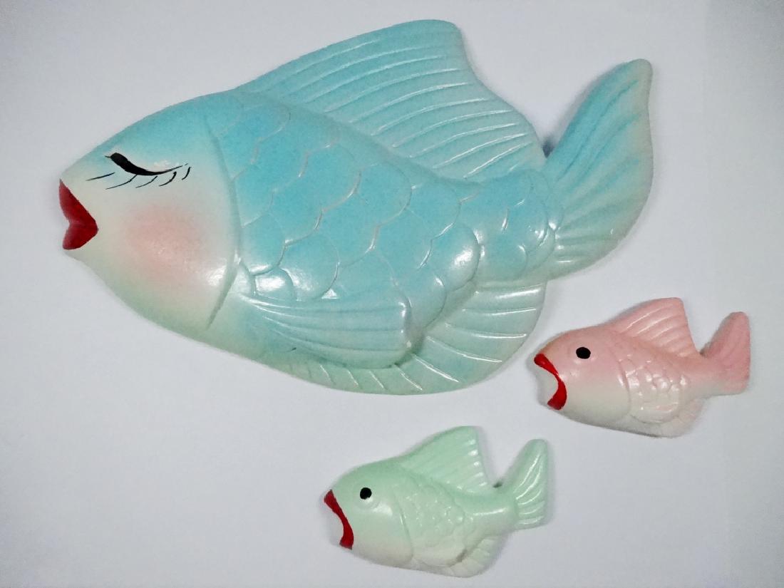 3 PC VINTAGE CHALKWARE FISH, WALL DECOR, LARGEST APPROX (1 of 5)
