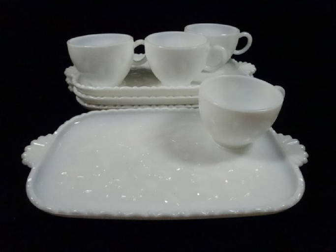 8 Pc Milk Glass Luncheon Set, Includes 4 Cups And 4