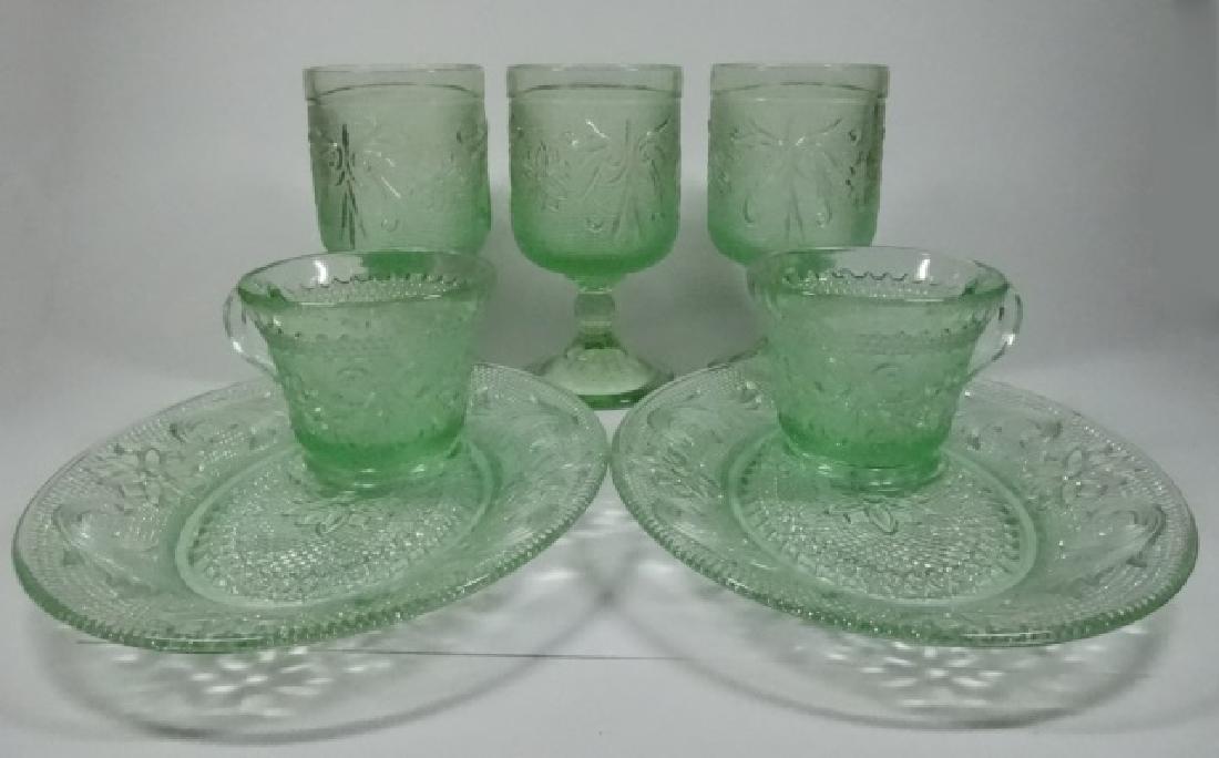 7 PC GREEN DEPRESSION GLASS, INCLUDES 2 LUNCHEON PLATES (1 of 6)