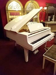 YAMAHA GH1 WHITE BABY GRAND PLAYER PIANO, POLISHED