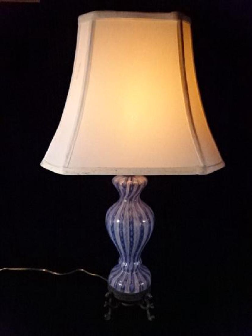 ART GLASS TABLE LAMP ON BRASS BASE, MID CENTURY, VERY (1 of 5)