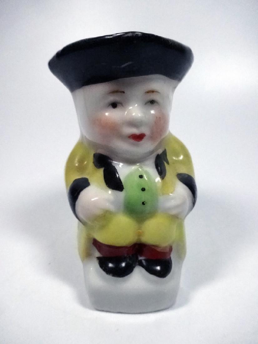 VINTAGE POTTERY TOBY JUG, SEATED MAN IN YELLOW COAT,: VINTAGE POTTERY TOBY JUG, SEATED MAN IN YELLOW COAT, MARK ILLEGIBLE, APPROX 2 3/8"H