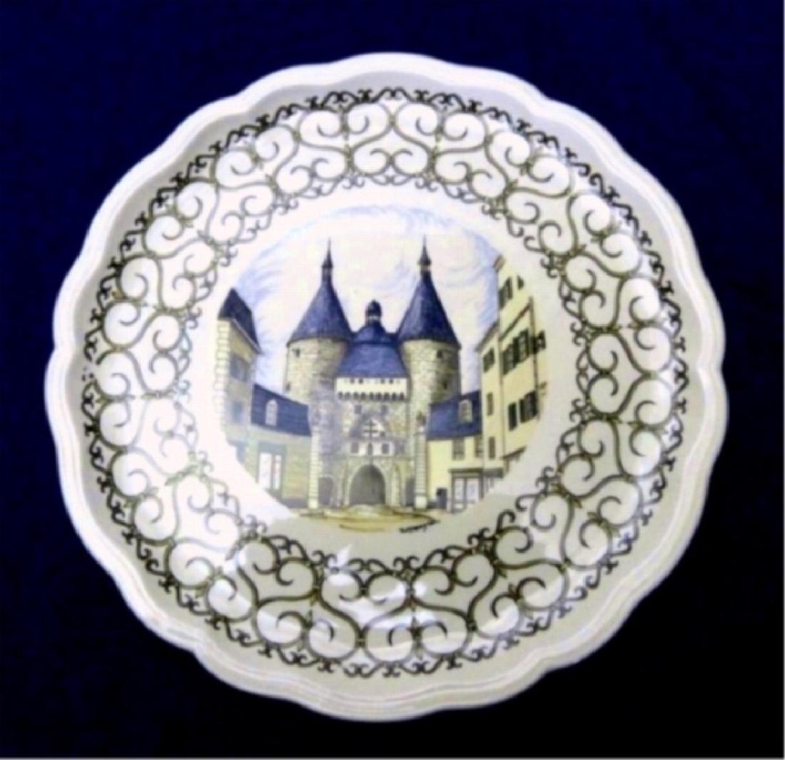 FRENCH FAIENCE POTTERY PLATE, LES BEAUX MONUMENTS DE (1 of 2)