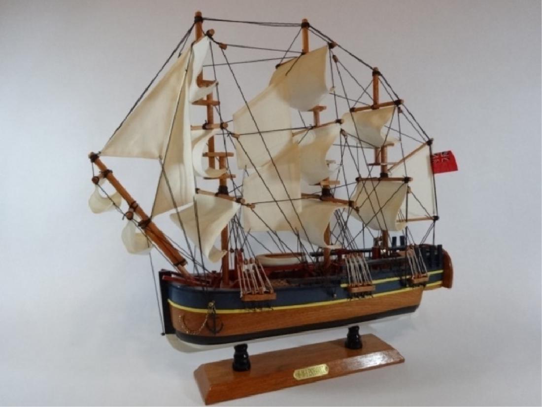 WOODEN TALL SHIP MODEL, HMS ENDEAVOUR, VERY GOOD (1 of 8)