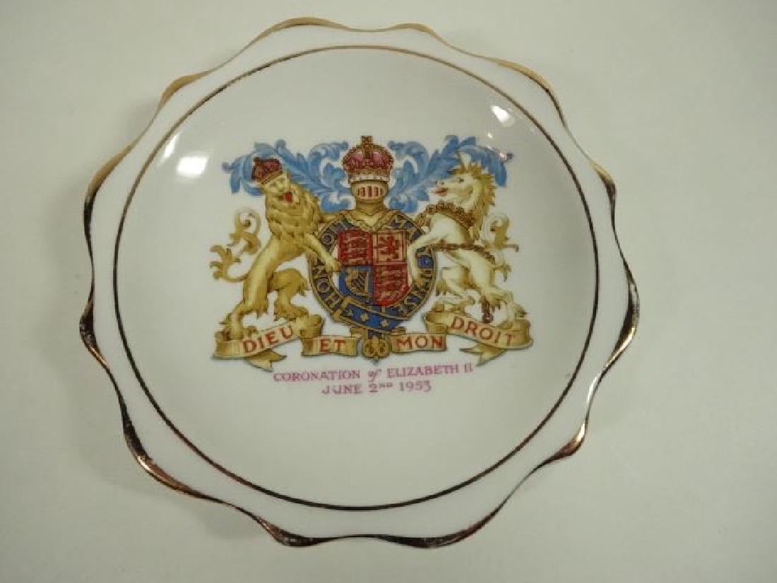 ROYAL ALBERT QUEEN ELIZABETH II PORCELAIN CORONATION (1 of 4)