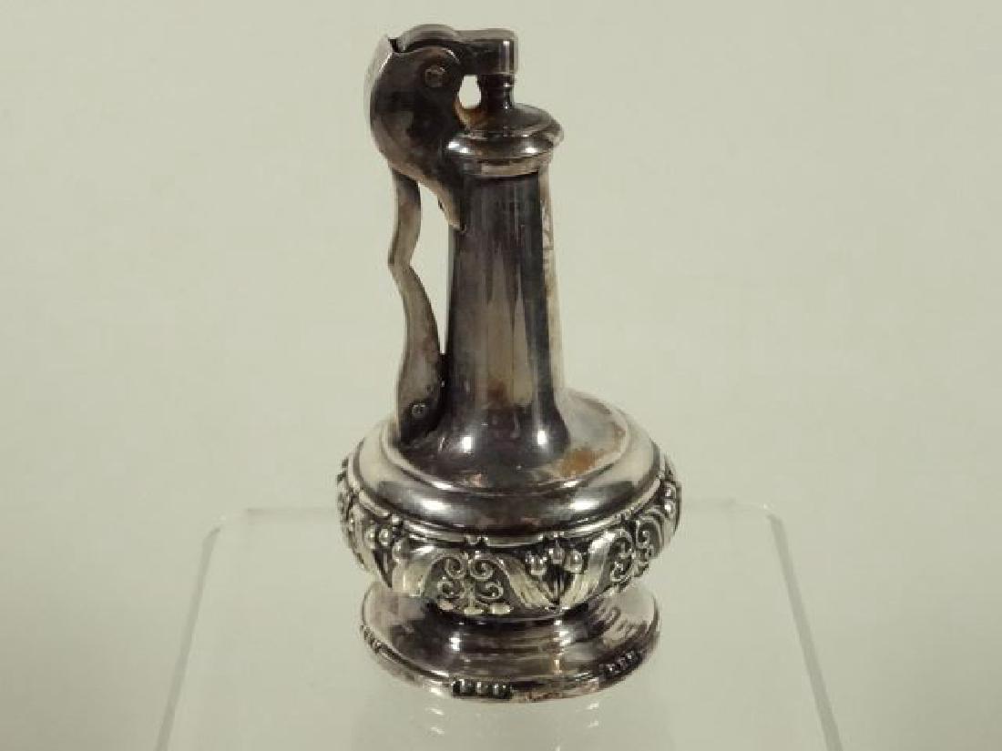 VINTAGE RONSON DECANTER LIGHTER, 4.5" X 2.5", SKU604.05 (1 of 7)