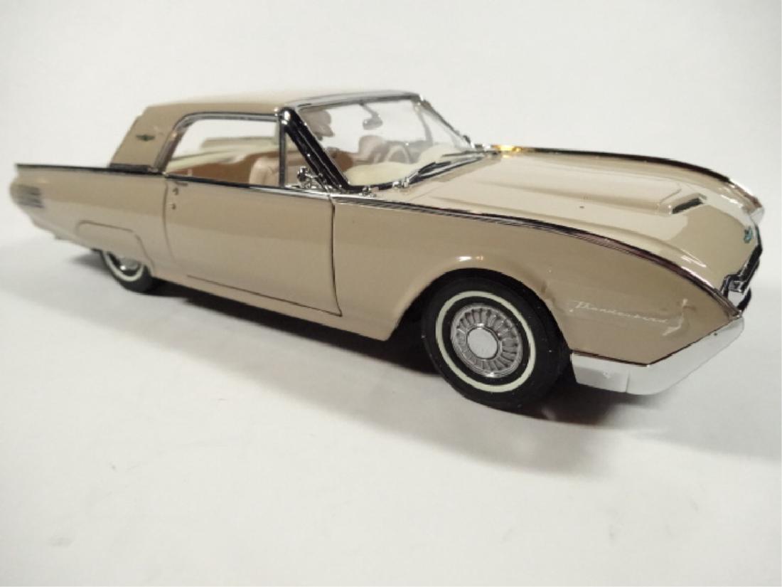 1961 FORD THUNDERBIRD, 1:24 DIECAST CAR FROM A LIMITED (1 of 7)