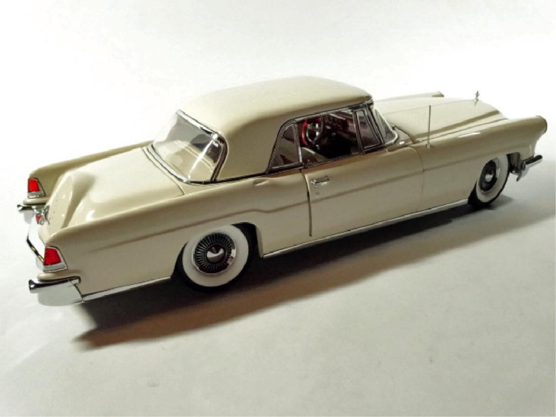 1956 LINCOLN CONTINENTAL MARK 88, 1:24 DIECAST CAR FROM (1 of 7)