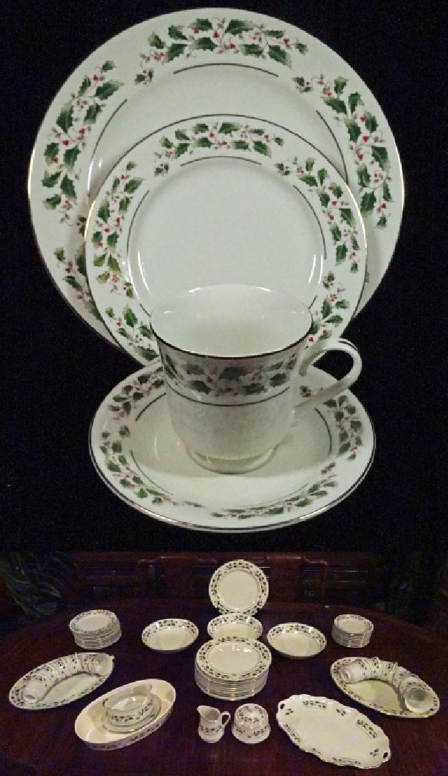 35 PC FINE CHINA SERVICE, CHRISTMAS HOLLY PATTERN, MADE (1 of 10)