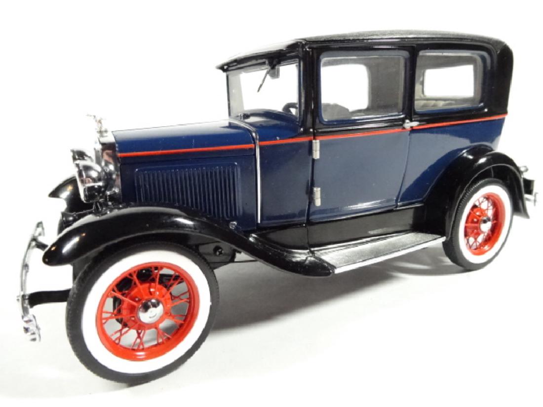 1930 FORD MODEL A TUDOR, 1:24 DIECAST CAR FROM A (1 of 8)