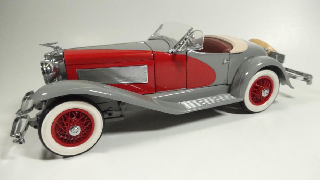 1935 DUESENBERG 88J CONVERTIBLE, 1:24 DIECAST CAR BY (1 of 5)