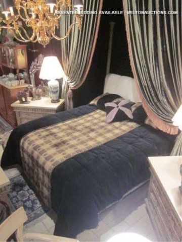 CONTEMPORARY NEOCLASSICAL KING 5 PC BEDROOM SET IN: CONTEMPORARY NEOCLASSICAL KING 5 PC BEDROOM SET IN ANTIQUE WHITE CRACKLE FINISH INCLUDES PADDED 2 POST HEADBOARD, 2 NIGHTSTANDS, BEDFRAME, DRESSER, AND 2 DOOR CABINET