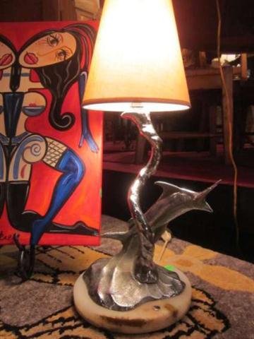 VINTAGE MARLIN TABLE LAMP, CHROME FINISH WITH MARBLE: VINTAGE MARLIN TABLE LAMP, CHROME FINISH WITH MARBLE BASE, APPROX 12"H