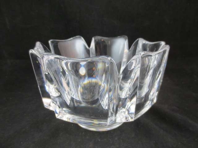 ORREFORS CRYSTAL BOWL, APPROX 6" DIAMETER & 4" HIG: ORREFORS CRYSTAL BOWL, APPROX 6" DIAMETER & 4" HIGH