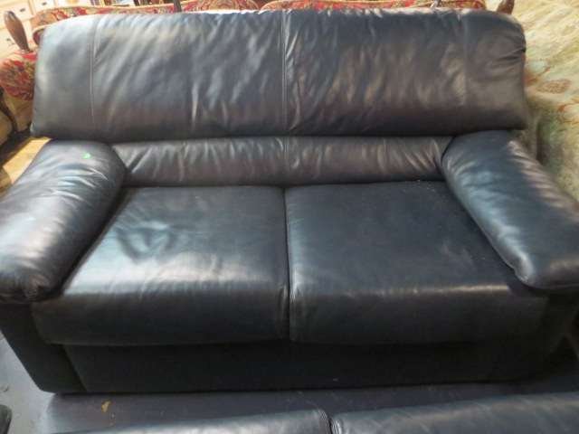 #1 OF TWO AVAILABLE CONTEMPORARY LEATHER LOVESEATS: #1 OF TWO AVAILABLE CONTEMPORARY LEATHER LOVESEATS, DARK SLATE BLUE/GRAY, EXCELLENT CONDITION, EACH LOVESEAT SOLD SEPARATELY