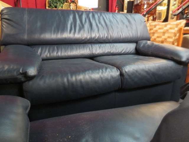 #2 OF TWO AVAILABLE CONTEMPORARY LEATHER LOVESEATS: #2 OF TWO AVAILABLE CONTEMPORARY LEATHER LOVESEATS, DARK SLATE BLUE/GRAY, EXCELLENT CONDITION, EACH LOVESEAT SOLD SEPARATELY