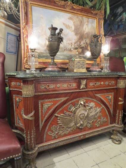 FRENCH EMPIRE STYLE CHEST, GILT BRONZE ORMULU, MED: FRENCH EMPIRE STYLE CHEST, GILT BRONZE ORMULU, MEDALLION, AND CLAW FEET, DOUBLE BEVELED GREEN MARBLE TOP, BANDED REED COLUMNS, MEDIUM FINISH WOOD, APPROX 4' L