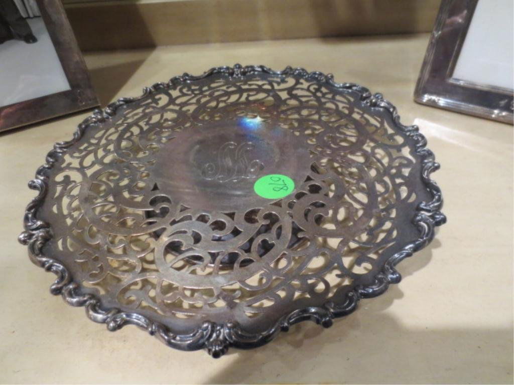 STERLING SILVER TRIVET, MARKED STERLING & WITH HAL: STERLING SILVER TRIVET, MARKED STERLING & WITH HALLMARKS, APPROX 7" DIAMETER