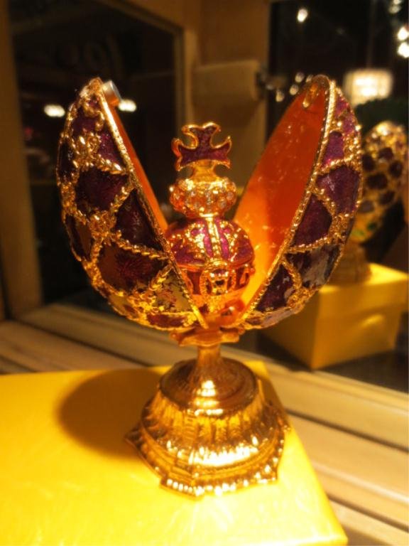 FABERGE STYLE EGG, DARK MAGENTA ENAMEL, APPROX 4.5: FABERGE STYLE EGG, DARK MAGENTA ENAMEL, APPROX 4.5"H