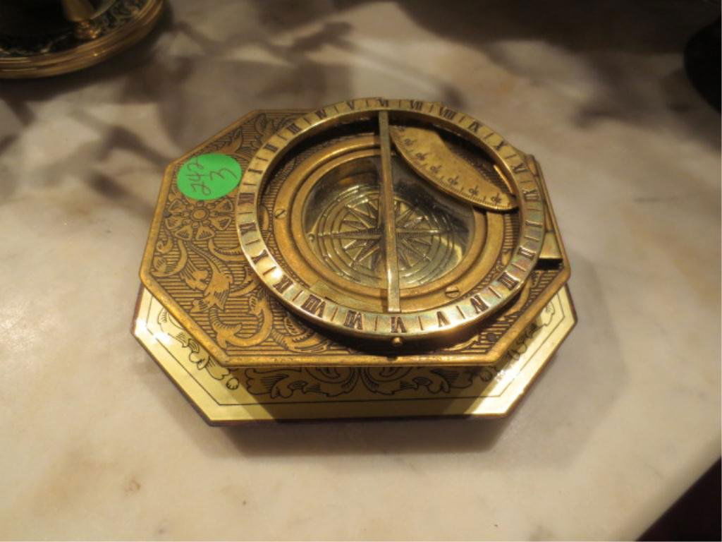 FRANKLIN MINT UNIVERSAL SUNDIAL, APPROX 4.5" X 3.5" WIT: FRANKLIN MINT UNIVERSAL SUNDIAL, APPROX 4.5" X 3.5" WITH 5" X 4.25" STAND