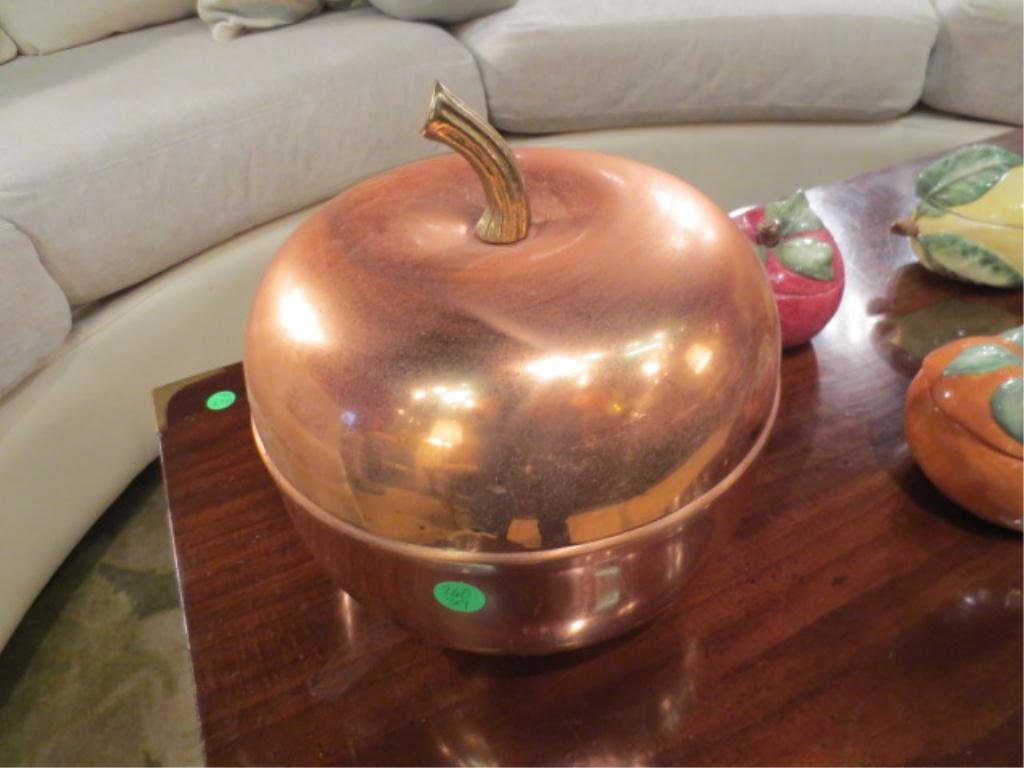 COPPER ICE BUCKET IN THE SHAPE OF A PUMPKIN: COPPER ICE BUCKET IN THE SHAPE OF A PUMPKIN