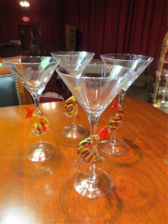 8 MURANO STYLE ART GLASS MARTINI GLASSES WITH FISH IN S: 8 MURANO STYLE ART GLASS MARTINI GLASSES WITH FISH IN STEMS, APPROX 9"H
