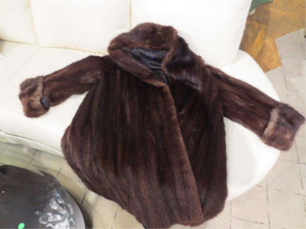 MINK FUR COAT, MID THIGH, TWO SMALL RIPS IN SEAMS AT SH: MINK FUR COAT, MID THIGH, TWO SMALL RIPS IN SEAMS AT SHOULDERS, SOME WEAR AT CUFFS