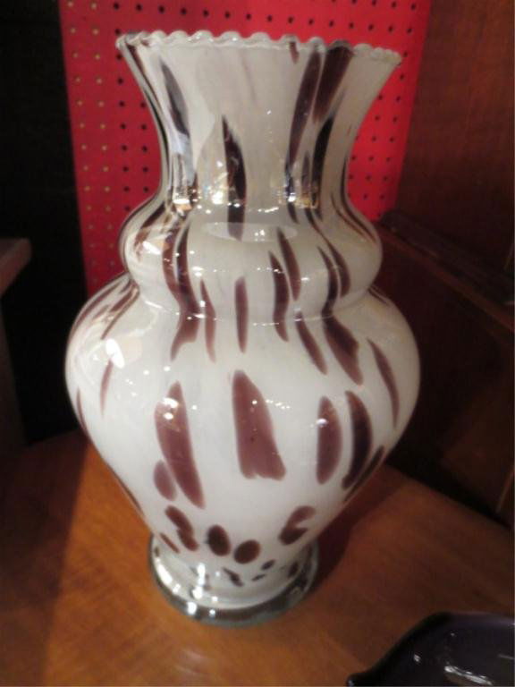 MURANO WHITE CRISTAL HAND MADE IN ITALY VASE, WHITE & B