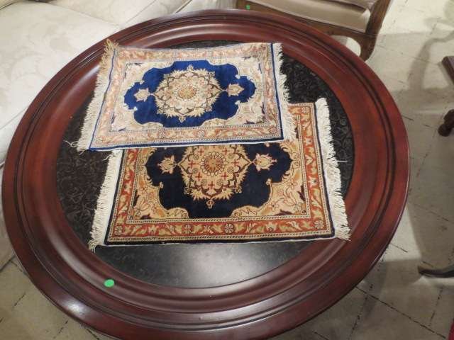 2 PC LOT SMALL TURKISH 100% SILK RUGS, ONE IS ROYAL BLU: 2 PC LOT SMALL TURKISH 100% SILK RUGS, ONE IS ROYAL BLUE AND CREAM, ONE IS NAVY AND CREAM, APPROX 15" X 20" "** PLEASE NOTE: ARRANGEMENTS FOR SHIPPING AND PACKAGING ARE THE SOLE RESPONSIBILITY OF THE 