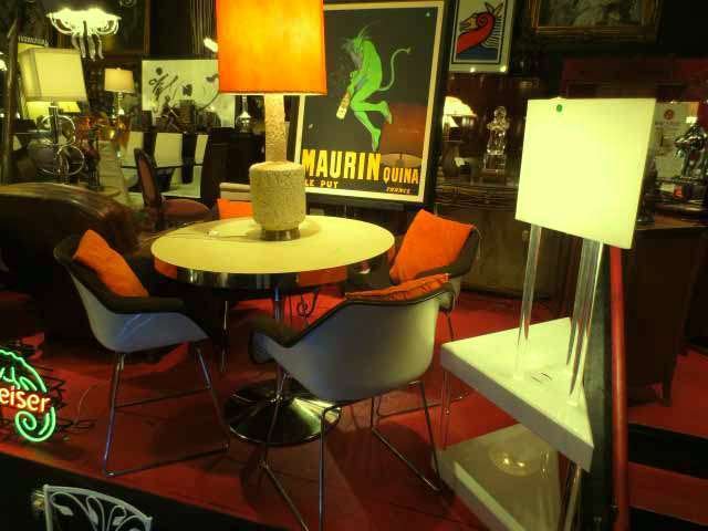 VINTAGE 1970'S DINING SET, INCLUDES SET OF FOUR CASTELL: VINTAGE 1970'S DINING SET, INCLUDES SET OF FOUR CASTELLI ARMCHAIRS, CIRCA 1970's, WHITE MOULDED SEATS, CHROME LEGS, BROWN UPHOLSTERED INTERIOR, STAMPED CASTELLI MARK ON SEAT BOTTOM, MADE IN ITALY, WIT