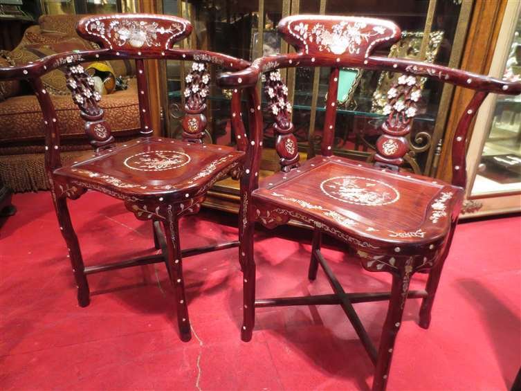 PAIR CHINESE MOTHER OF PEARL AND ROSEWOOD CORNER: PAIR CHINESE MOTHER OF PEARL AND ROSEWOOD CORNER CHAIRS, INTRICATE INLAID DESIGNS, PIERCED SPLATS, SHAPED SEATS, APPROX 33"H