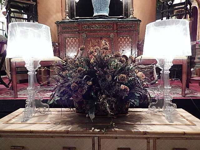 PAIR KARTELL "BOURGIE" TABLE LAMPS BY FERRUCCIO: PAIR KARTELL "BOURGIE" TABLE LAMPS BY FERRUCCIO LAVIANI, IN CLEAR POLYCARBONATE, ADJUSTABLE HEIGHT 27"-31", 14.5"W, EXCELLENT CONDITION