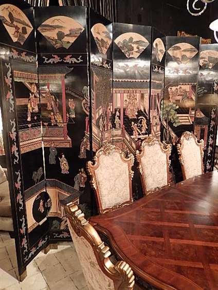 SPECTACULAR 8 PANEL CHINESE COROMANDEL SCREEN, CARVED: SPECTACULAR 8 PANEL CHINESE COROMANDEL SCREEN, CARVED AND PAINTED COURT SCENES ON FRONT, FLOWERING VINES AND BIRDS ON REVERSE, 8'H X 12'W