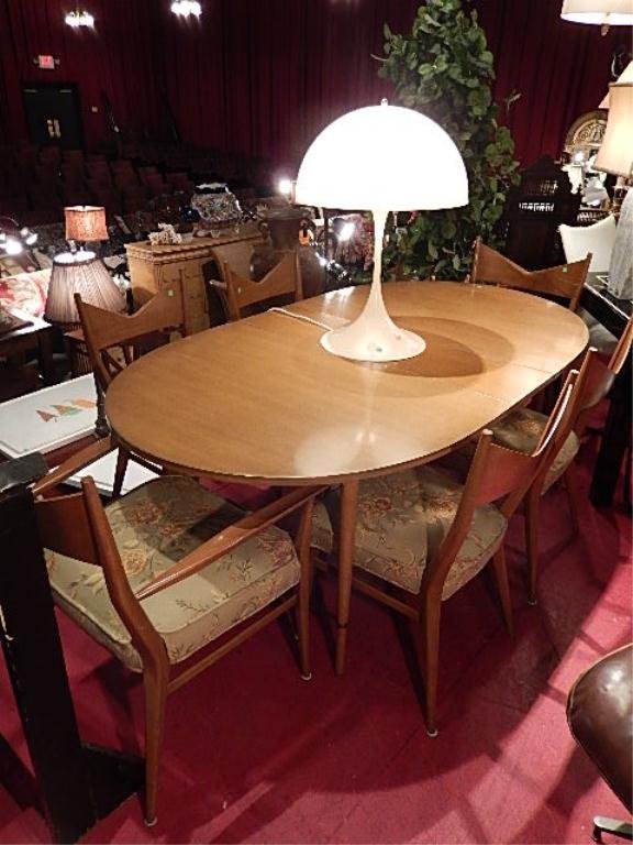 PAUL MCCOBB FOR CALVIN MIDCENTURY MODERN DINING TABLE: PAUL MCCOBB FOR CALVIN MIDCENTURY MODERN DINING TABLE WITH 6 LEAVES (ONE SHOWN INSTALLED) AND 6 DINING CHAIRS, EXCELLENT VINTAGE CONDITION