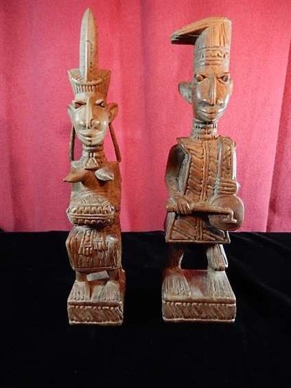 PAIR AFRICAN CARVED WOODEN FIGURES, KING AND QUEEN,: PAIR AFRICAN CARVED WOODEN FIGURES, KING AND QUEEN, FROM YORUBA TRIBE, NIGERIA, WEST AFRICA, APPROX 12.5" X 3.5"