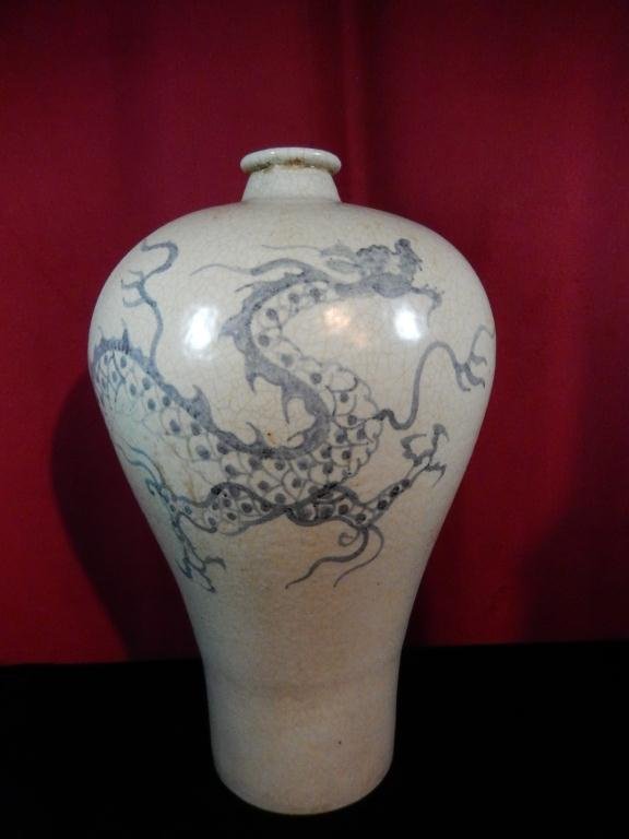 ANTIQUE KOREAN BLUE & WHITE VASE, CHOSUN STYLE, DRAGON: ANTIQUE KOREAN BLUE & WHITE VASE, CHOSUN STYLE, DRAGON DESIGN, APPROX 14"H