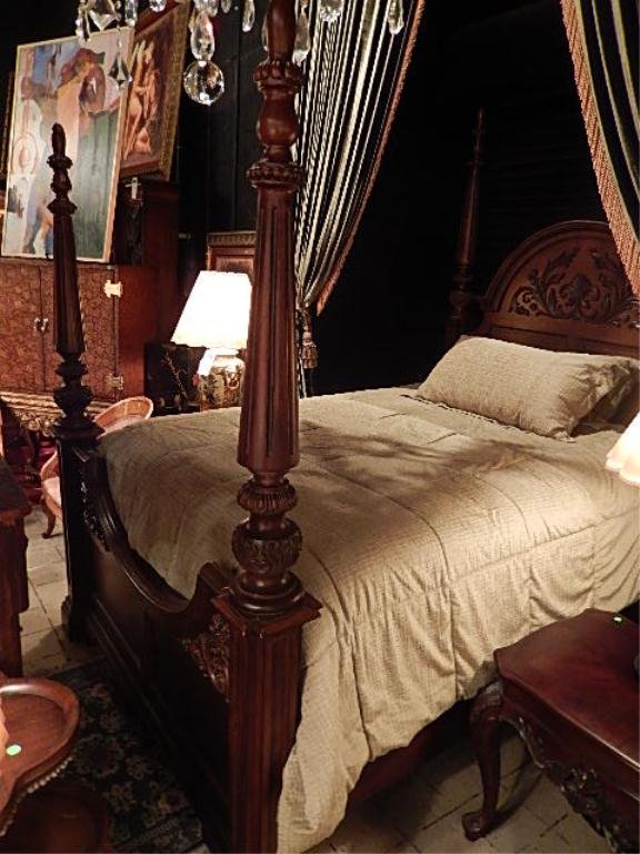 THOMASVILLE QUEEN 4 POSTER BED, CARVED WOOD WITH DARK: THOMASVILLE QUEEN 4 POSTER BED, CARVED WOOD WITH DARK FINISH, INCLUDES HEADBOARD, FOOTBOARD, RAILS, METAL BEDFRAME, AND 2 OPTIONAL LOWER PROFILE FOOTBOARD POSTS (MATTRESS AND BOX SPRING SOLD SEPARATEL