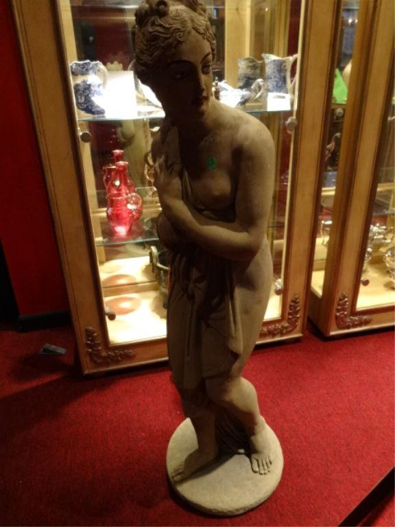 ROMAN STYLE VENUS CONCRETE GARDEN SCULPTURE, PAINTED: ROMAN STYLE VENUS CONCRETE GARDEN SCULPTURE, PAINTED DETAIL, APPROX 4'H