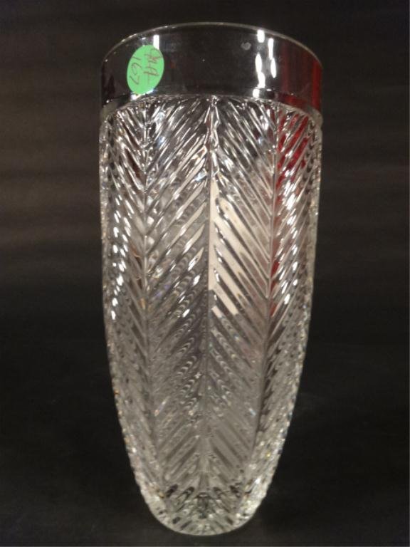 RALPH LAUREN CRYSTAL VASE, PALM LEAF MOTIF, 9" X 14.5": RALPH LAUREN CRYSTAL VASE, PALM LEAF MOTIF, 9" X 14.5" SKU 941-167