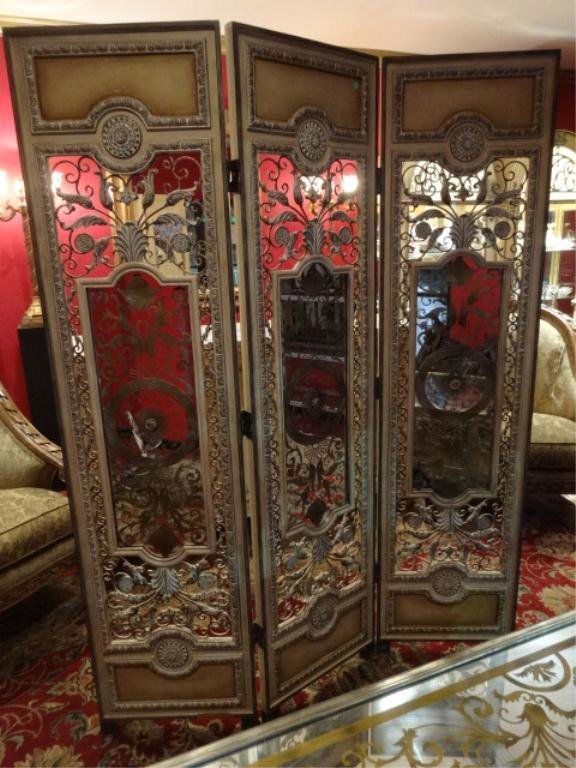VENETIAN STYLE MIRRORED THREE PANEL FLOOR SCREEN, WOOD: VENETIAN STYLE MIRRORED THREE PANEL FLOOR SCREEN, WOOD FRAME, GOLD PAINTED MIRRORED PANELS, APPROX 6.5'H