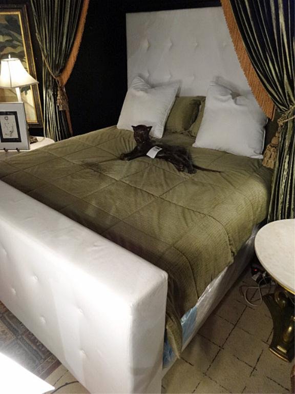 KING UPHOLSTERED TUFTED BED, INCLUDES HEADBOARD,: KING UPHOLSTERED TUFTED BED, INCLUDES HEADBOARD, FOOTBOARD, PLATFORM, RAILS, MATTRESS SOLD SEPARATELY, WHITE UPHOLSTERY, VERY GOOD OVERALL CONDITION, ONE SMALL 1/2 INCH TEAR ON FOOTBOARD, NEEDS LIGHT 