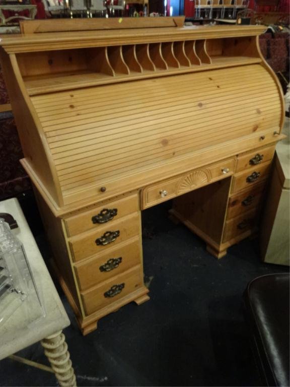 ROLLTOP DESK, LIGHT FINISH, GLASS KNOBS, VERY GOOD: ROLLTOP DESK, LIGHT FINISH, GLASS KNOBS, VERY GOOD CONDITION, APPROX 4' X 4.5'H X 22"D