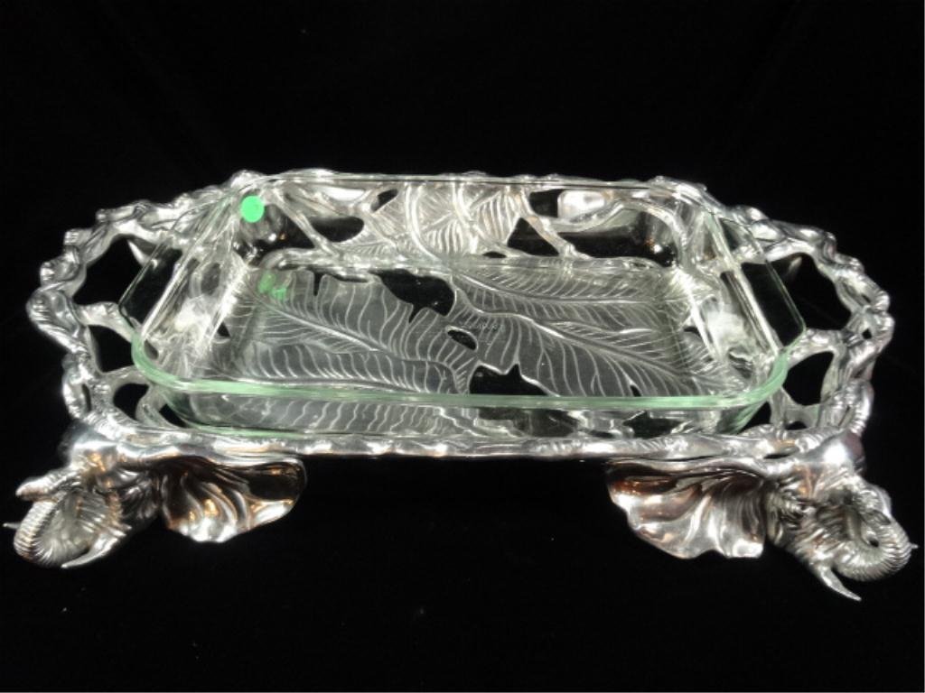 ARTHUR COURT ELEPHANT CORNER CASSEROLE HOLDER WITH: ARTHUR COURT ELEPHANT CORNER CASSEROLE HOLDER WITH PYREX CASSEROLE DISH, APPROX 20" X 15", SKU460.17