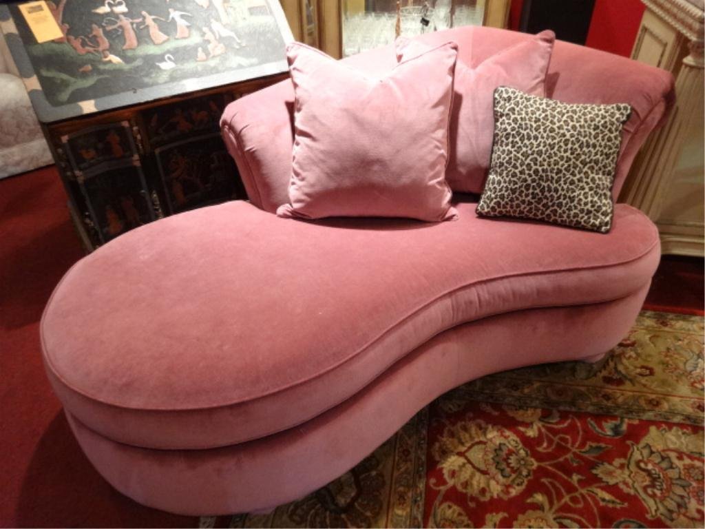 UPHOLSTERED CHAISE, KIDNEY SHAPE, BLUSH/FUCSHIA: UPHOLSTERED CHAISE, KIDNEY SHAPE, BLUSH/FUCSHIA UPHOLSTERY, INCLUDES 2 PILLOWS, (ANIMAL PRINT ACCENT PILLOW SOLD SEPA)RATELY), EXCELLENT CONDITION, SKU500